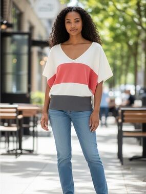 COLORI V- Neck Boxy Stripe  bat wing Top -size xs/small